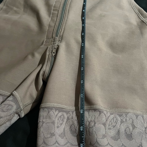 Colombian faja (girdle/waist trainer) brand new never been worn - Picture 3 of 7